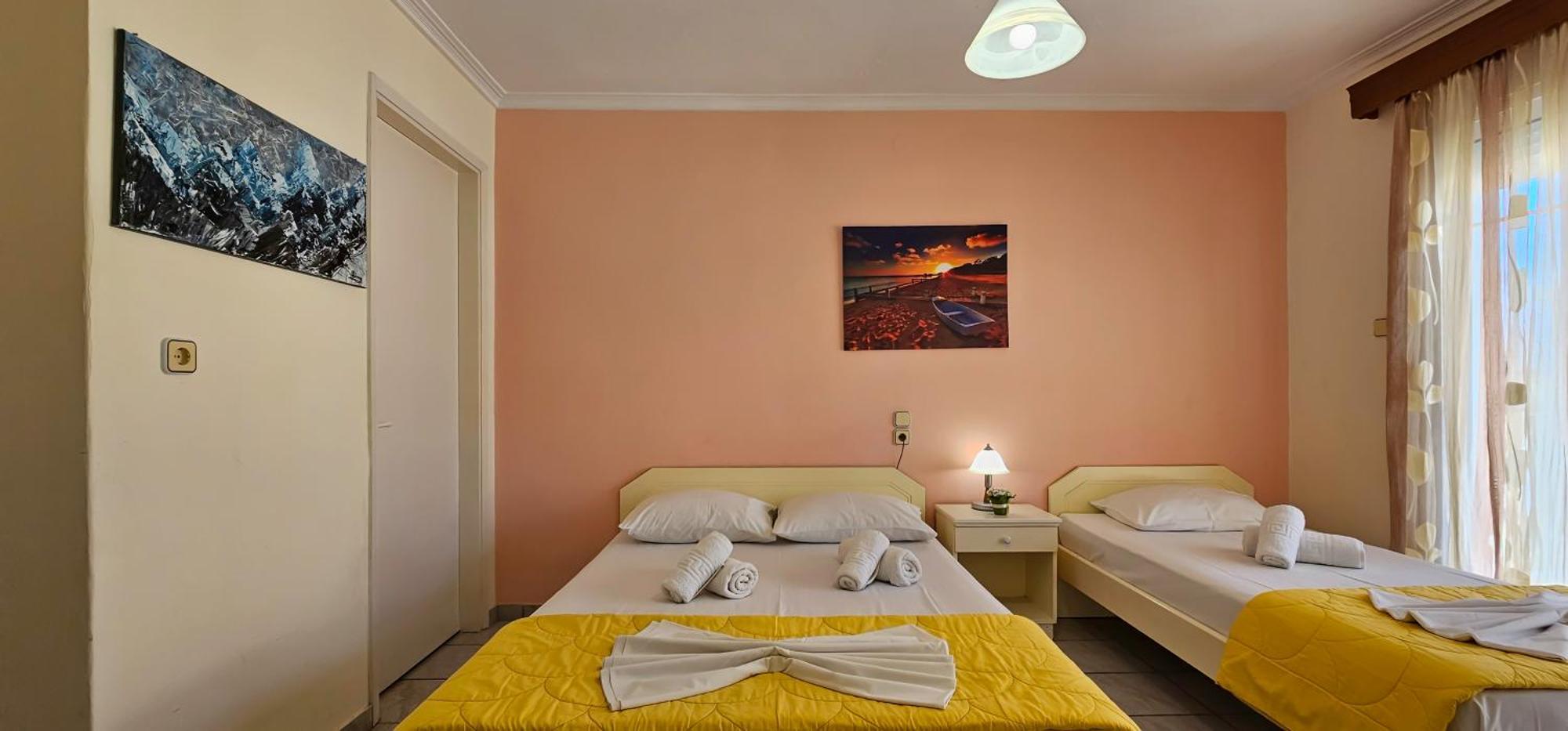 Chariclia Hotel Paralía Eksteriør billede
