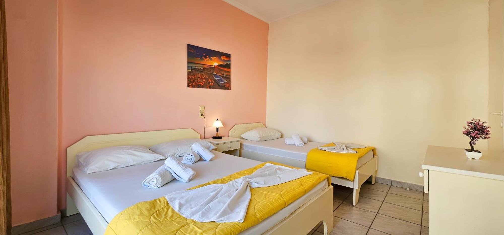Chariclia Hotel Paralía Eksteriør billede